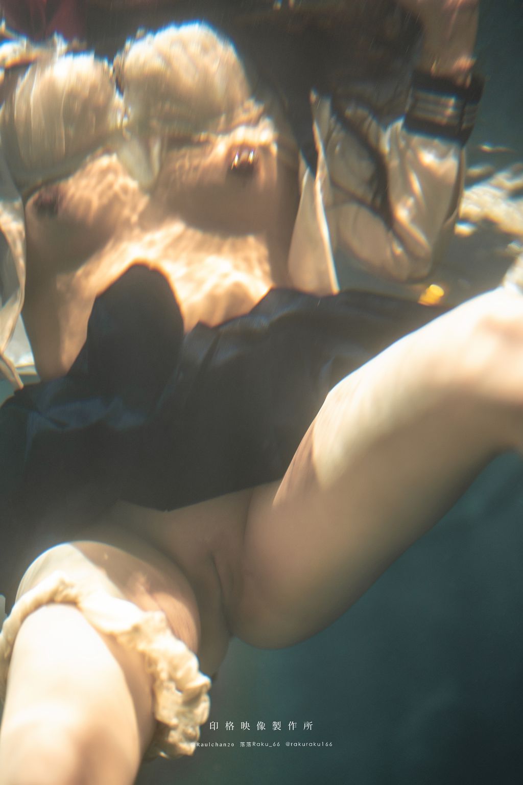 Coser@落落Raku: 水泳馆 (58 photos ) 