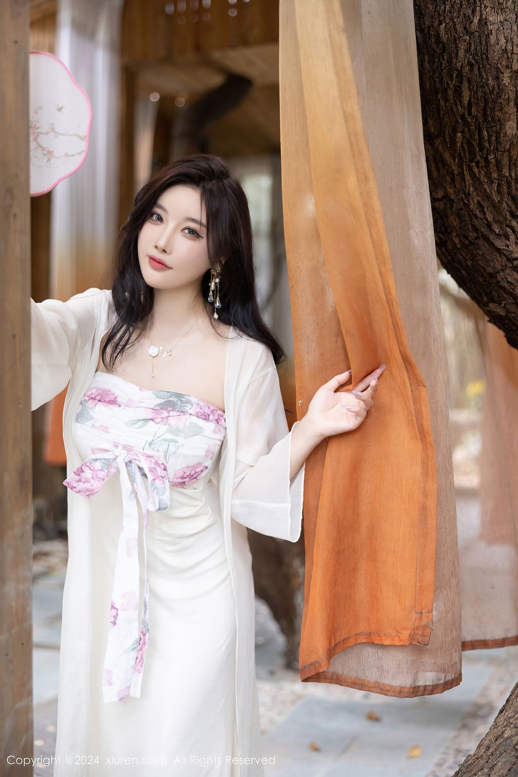 XIUREN No.8926 – 8940 (1211 photos)