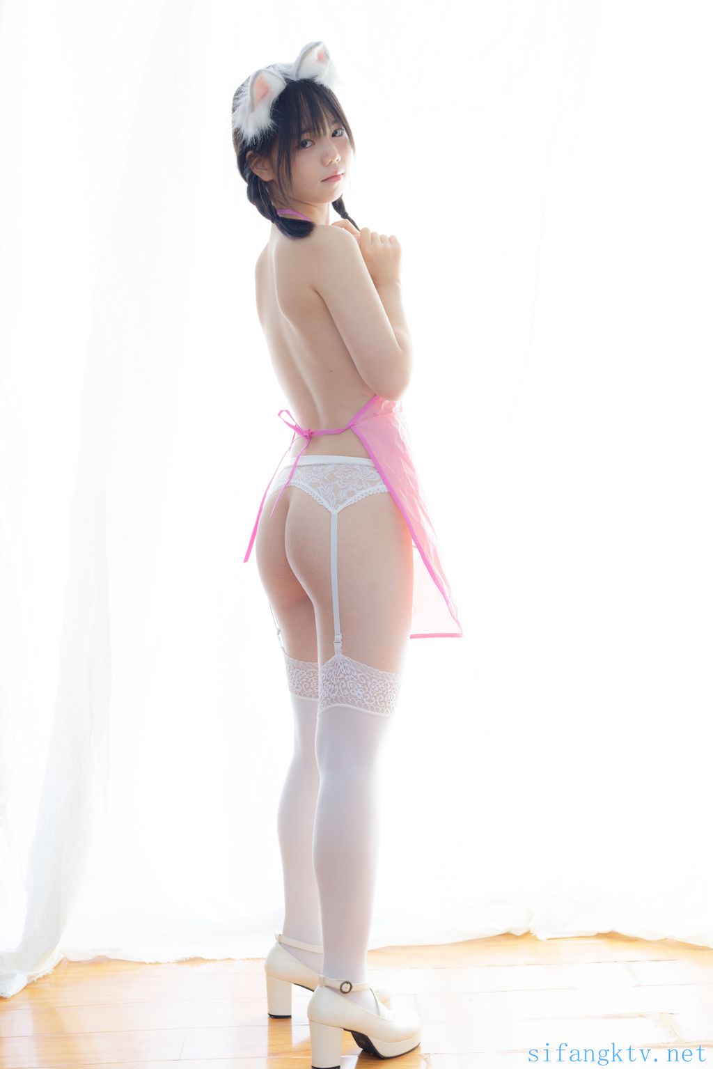 少女秩序 – 小鱼 – 粉色肚兜 (92 photos ) 6 少女秩序 – 小鱼 – 粉色肚兜 (92 photos ) 6