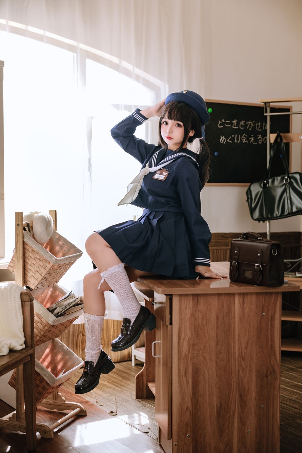 Coser@日奈娇: 补习班 (135 photos) 