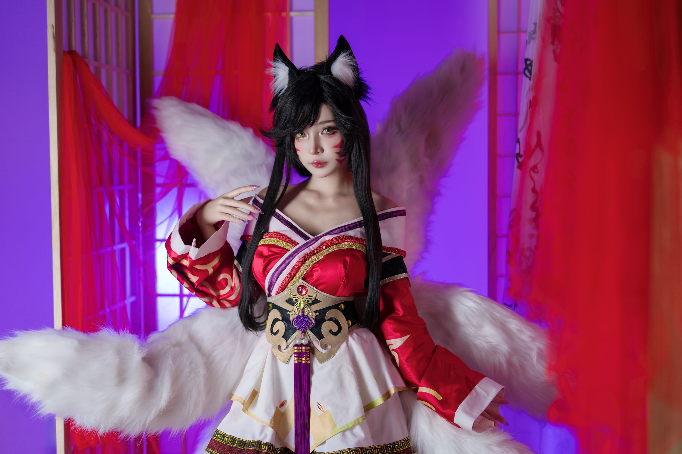 Coser@UmekoJ: Ahri – League of Legends (119 photos ) 