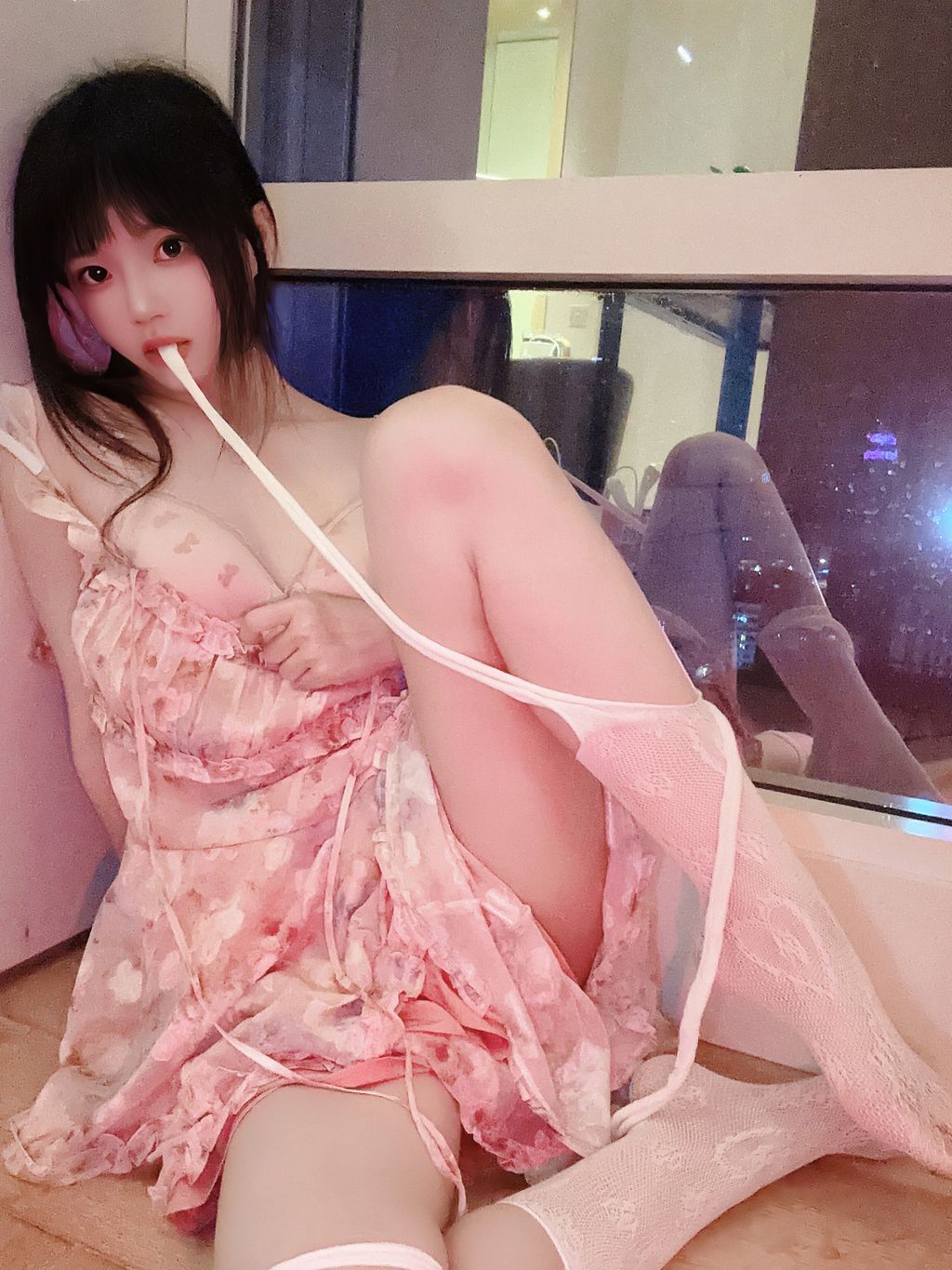 Coser@桜桃喵: 花束自拍 (28 photos) 4 Coser@桜桃喵: 花束自拍 (28 photos) 4