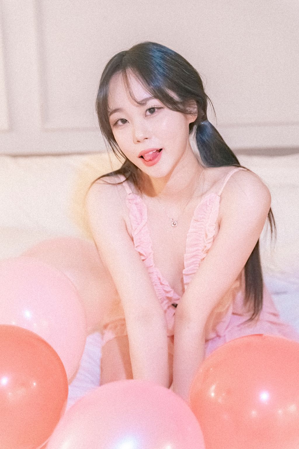 [PUSSYLET] Vol.53: SUYEON No.8 (70 photos)
