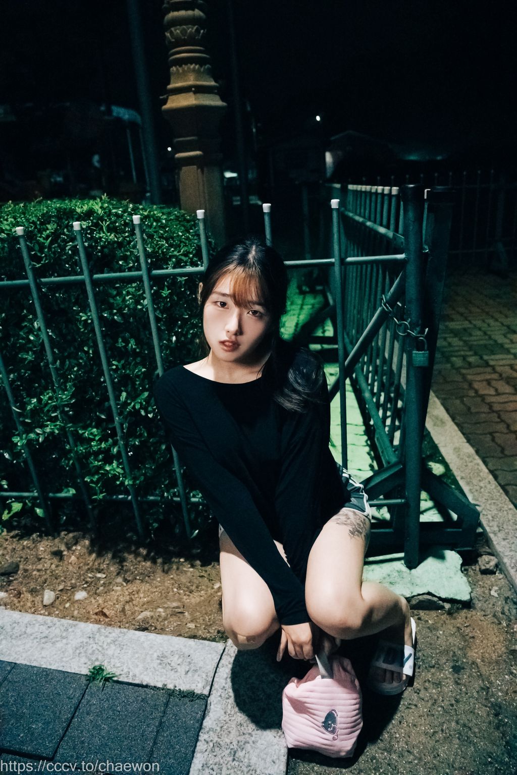 [Loozy] SonSon (손손): Public Toilet (157 photos)