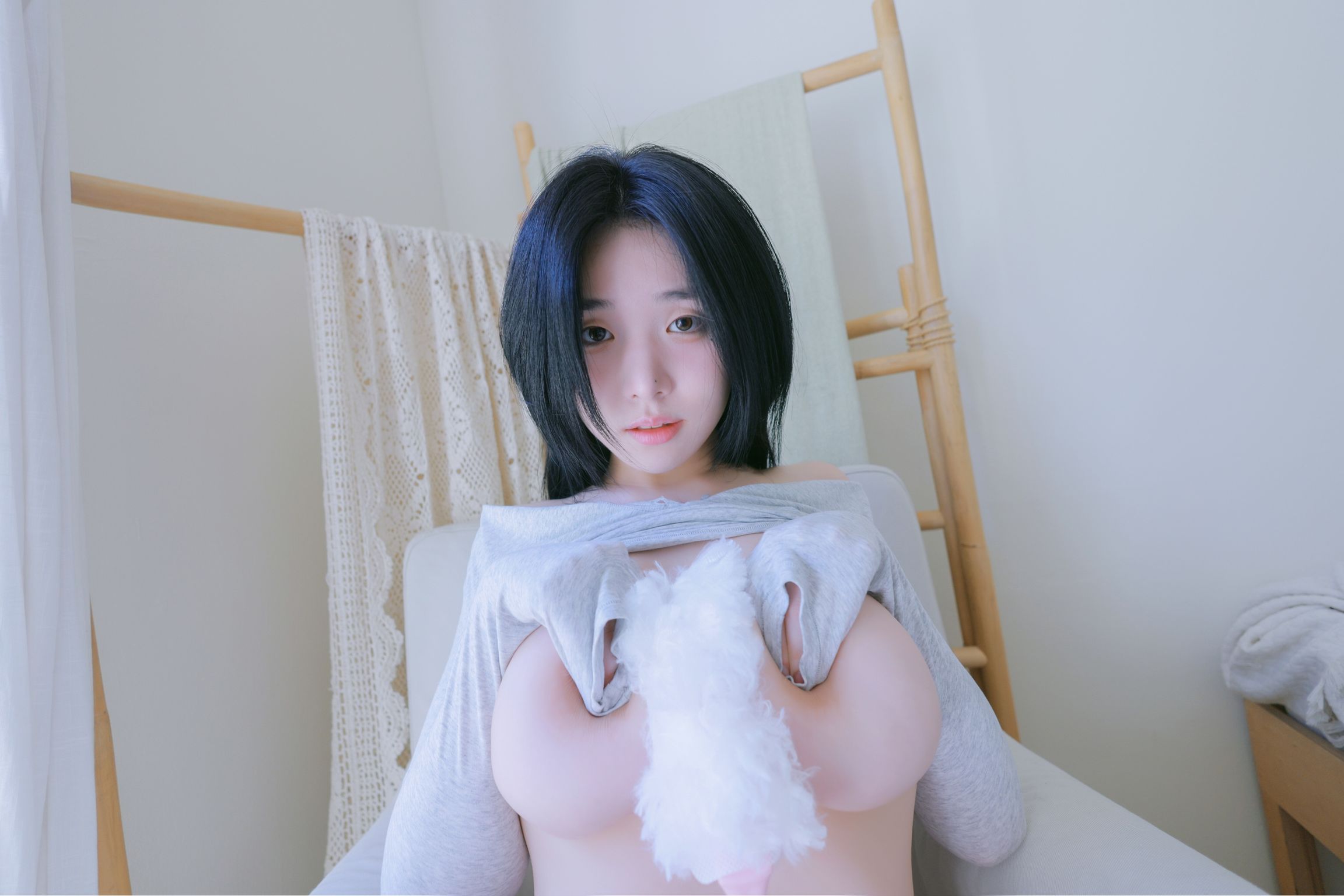 YeonWoo (연우): Terrace (108 photos) 1 YeonWoo (연우): Terrace (108 photos) 1