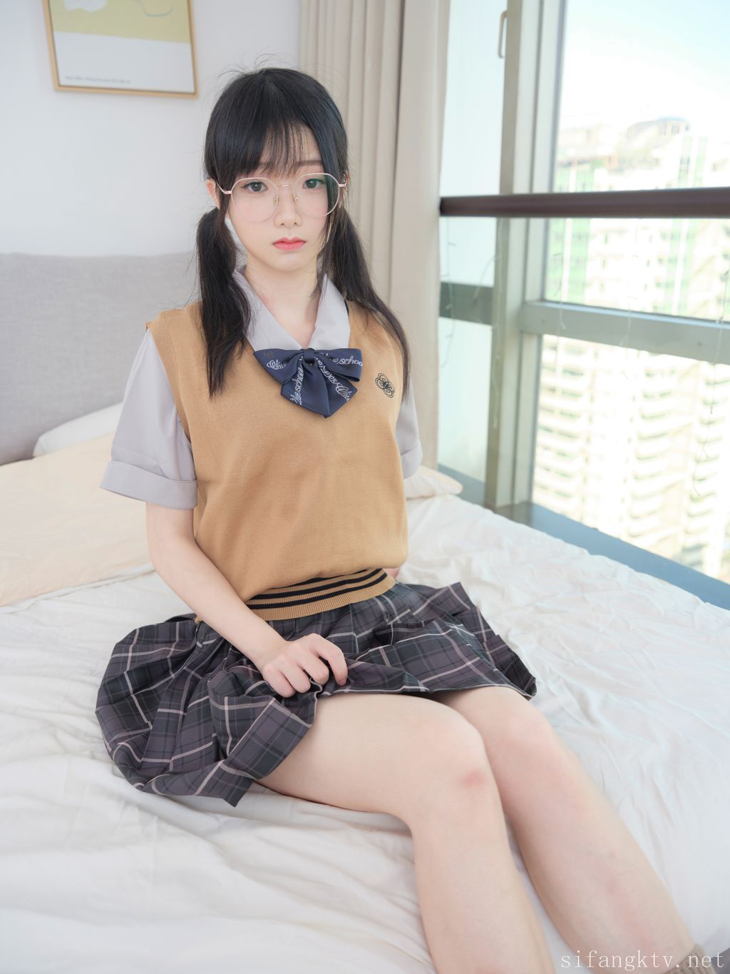 [紧急企划] R18 奶糖: 初恋般的感觉 (99 photos ) 