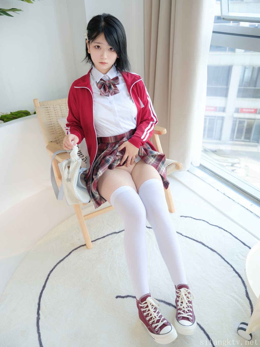 [素人渔夫] R18 林书辞: JK服清纯美少女嫩妹&小枫 (116 photos ) 