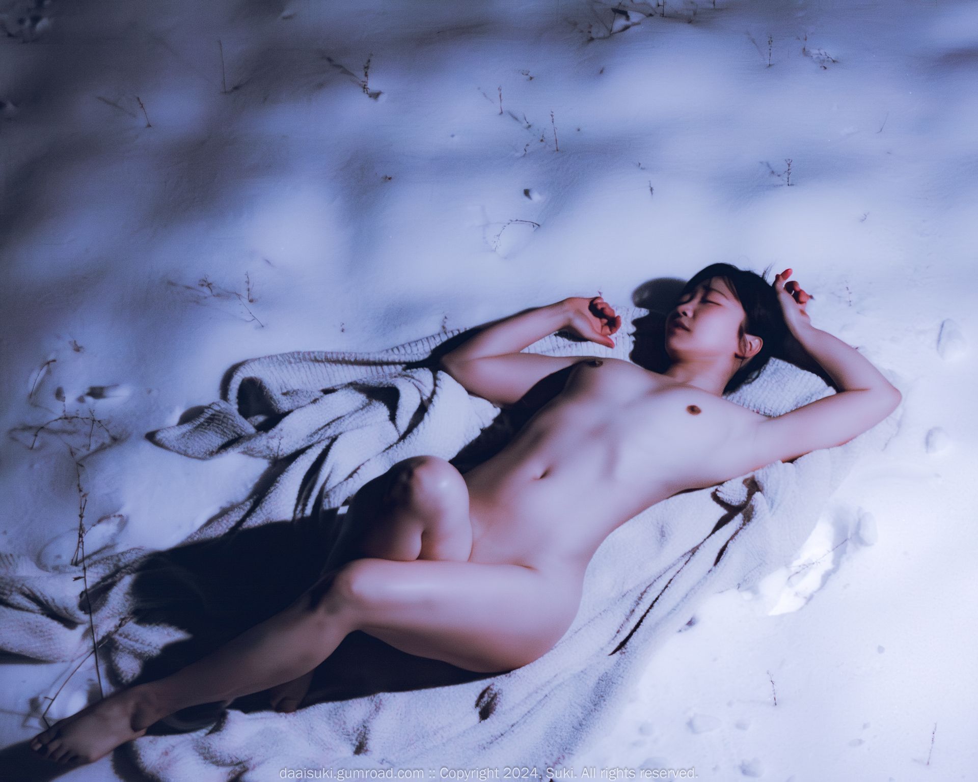 Suki (숙희): Snowy Night (65 photos) 3 Suki (숙희): Snowy Night (65 photos) 3