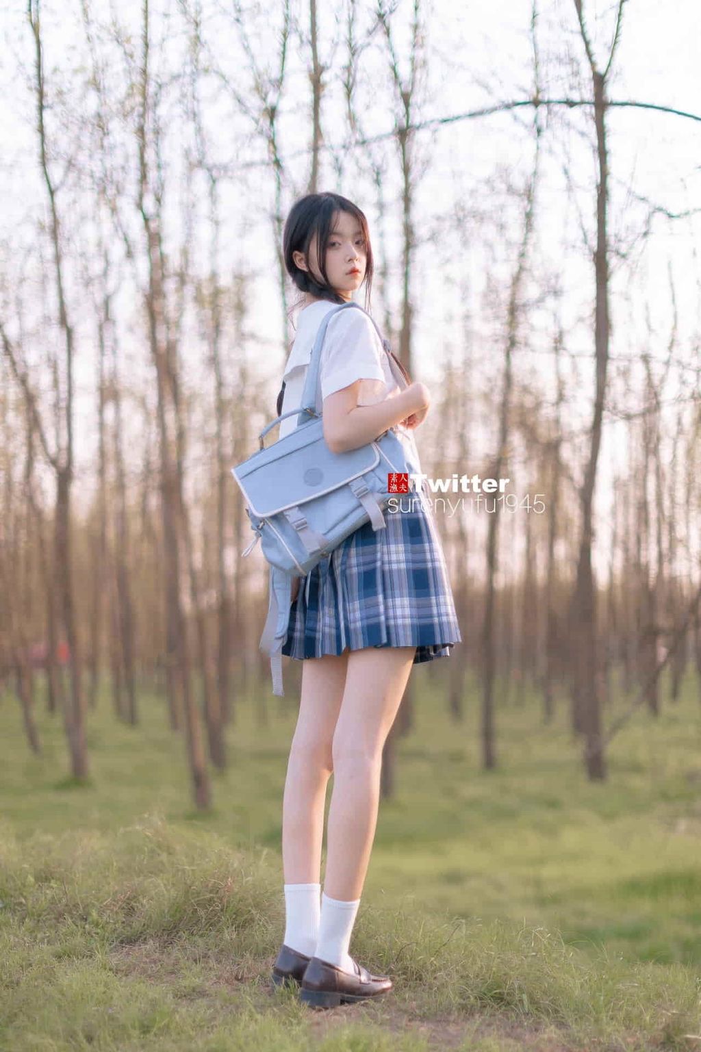 林书辞 – 黄豆粉 (141 photos ) 17 林书辞 – 黄豆粉 (141 photos ) 17