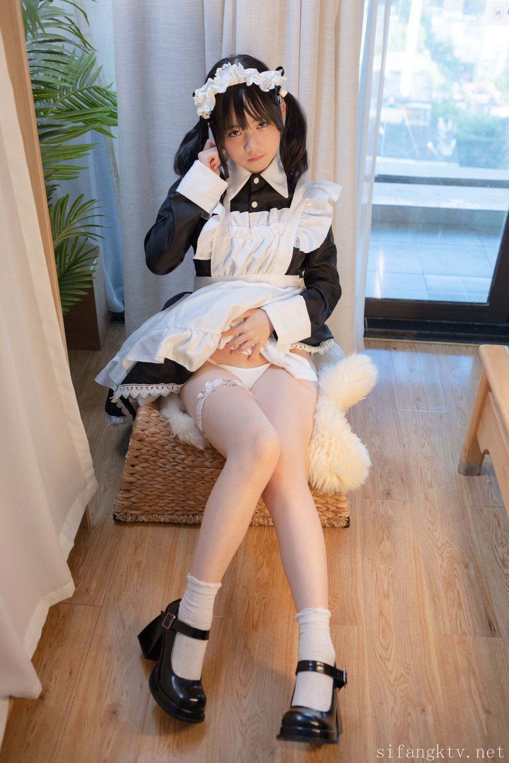 少女秩序: R18 小鱼 丝滑萝莉居家女仆 (193 photos ) 1 少女秩序: R18 小鱼 丝滑萝莉居家女仆 (193 photos ) 1