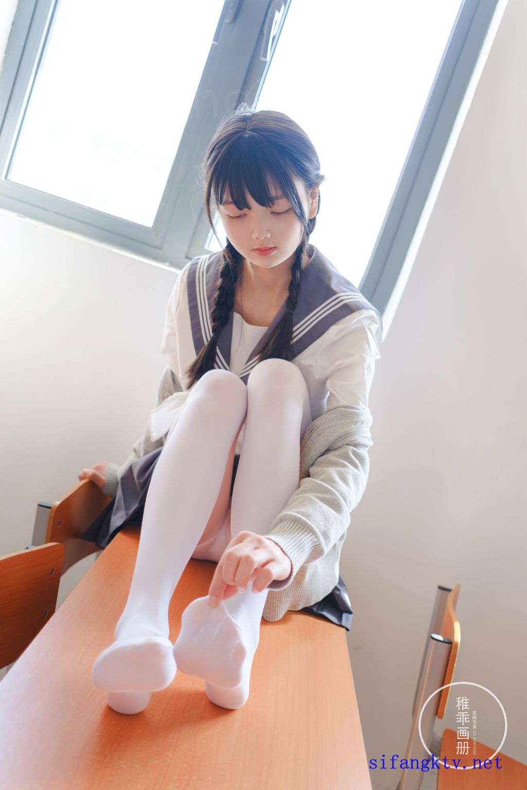 Coser@稚乖画册: R18 赤西夜夜 – 万元定制合集 (239 photos ) 18 Coser@稚乖画册: R18 赤西夜夜 – 万元定制合集 (239 photos ) 18