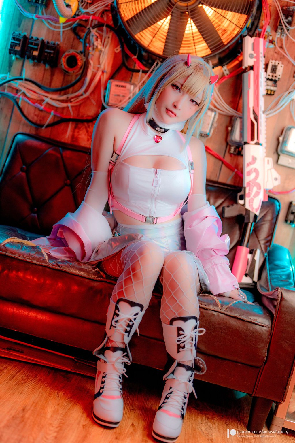 [Fantasy Factory] 小丁: NIKKE 毒蛇 (31 photos) 