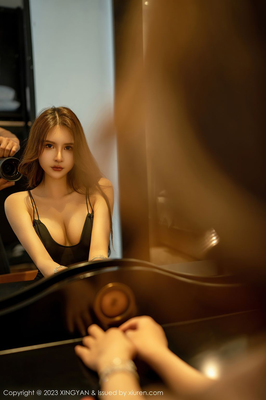 XingYan Vol.214: Emily尹菲 (81 photos) 