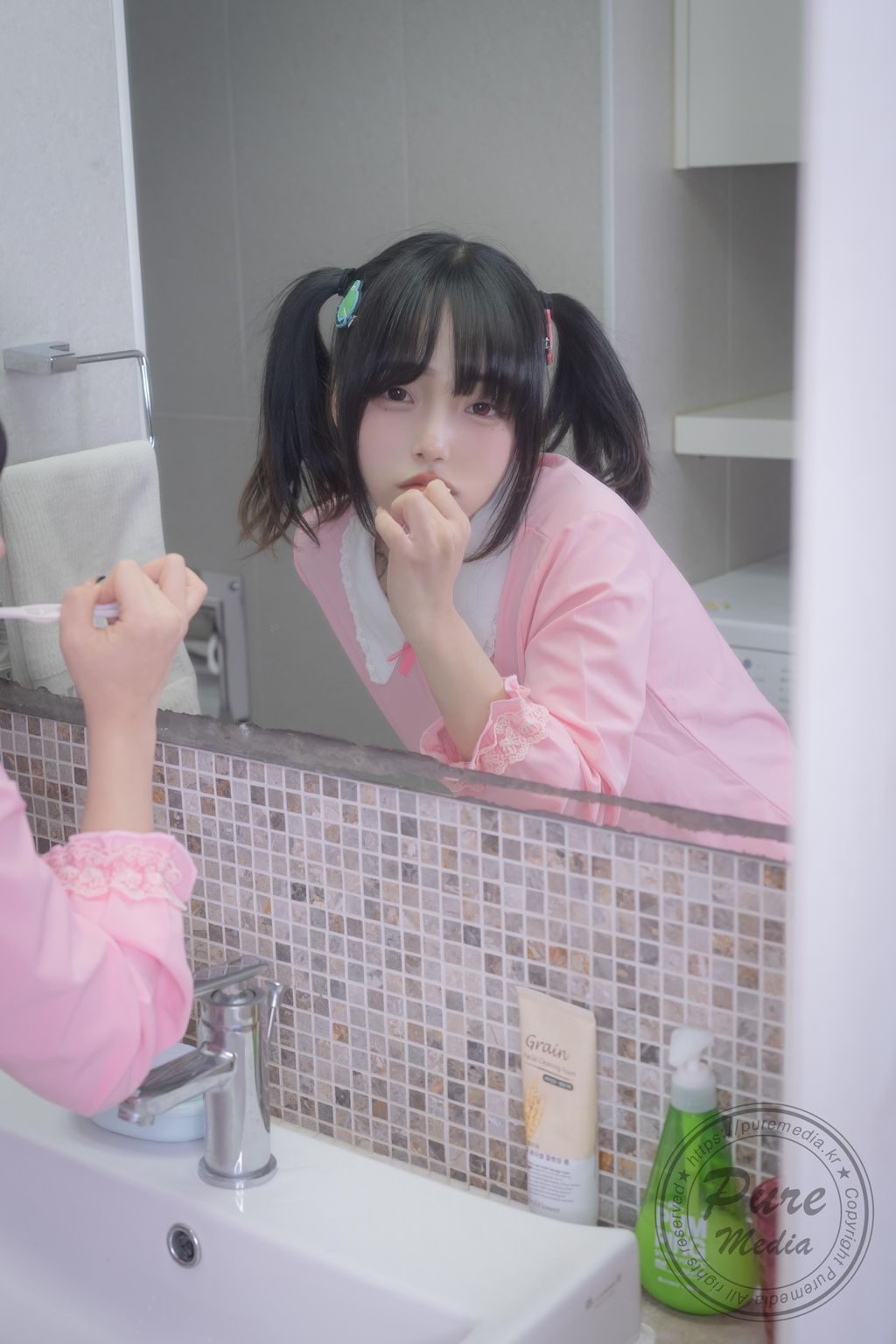 Pure Media Vol.266: Jelly (젤리) – Cutie Rabbit & Pink Hole (200 photos) 17 Pure Media Vol.266: Jelly (젤리) – Cutie Rabbit & Pink Hole (200 photos) 17