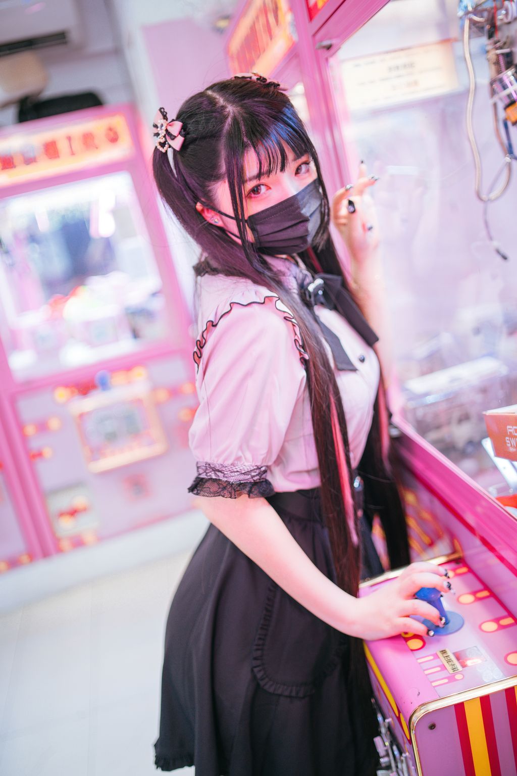 Coser@落落Raku: Night LiLy 夜百合 (88 photos ) 