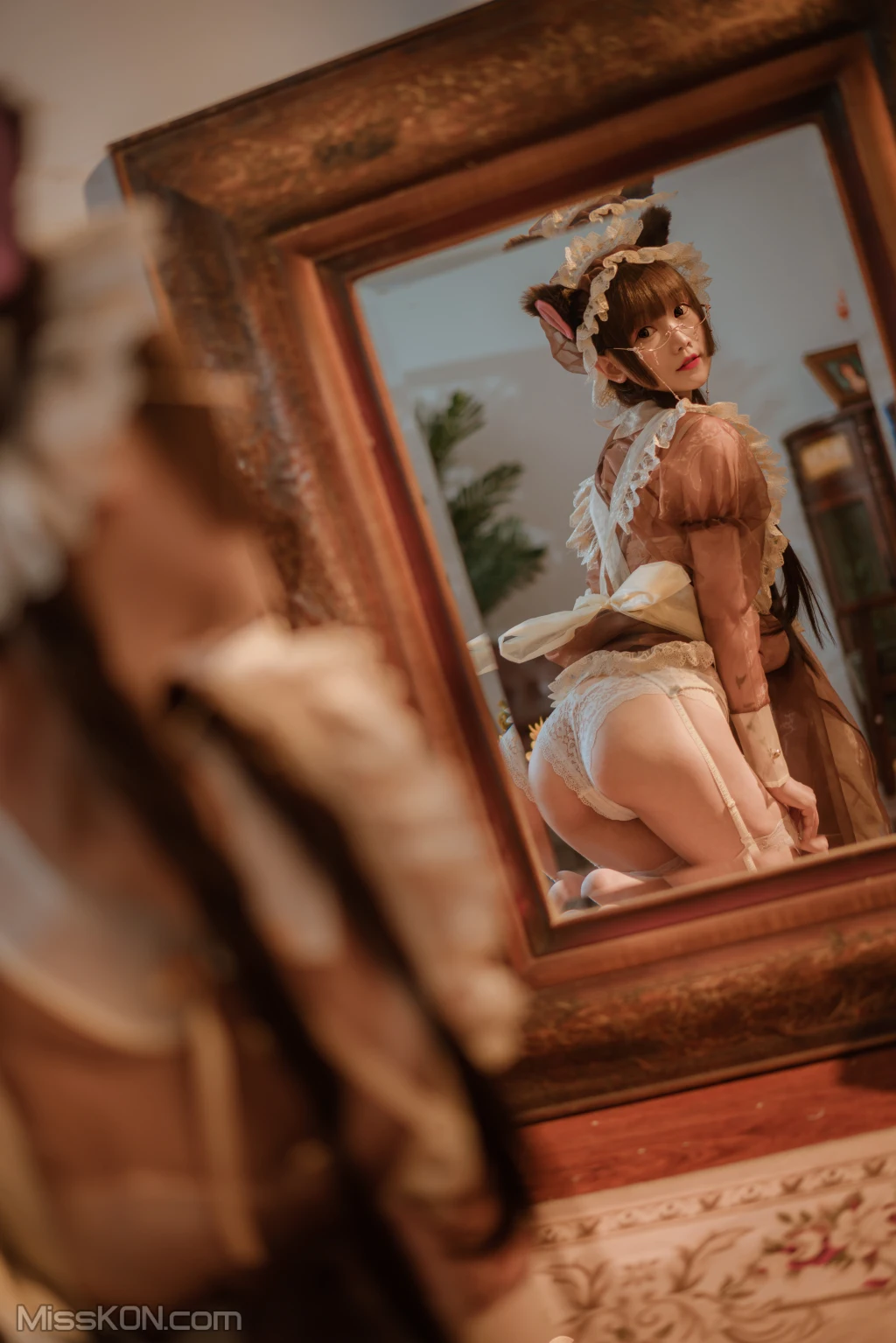 Coser@星野咪兔: 透明女仆 (59 photos) 