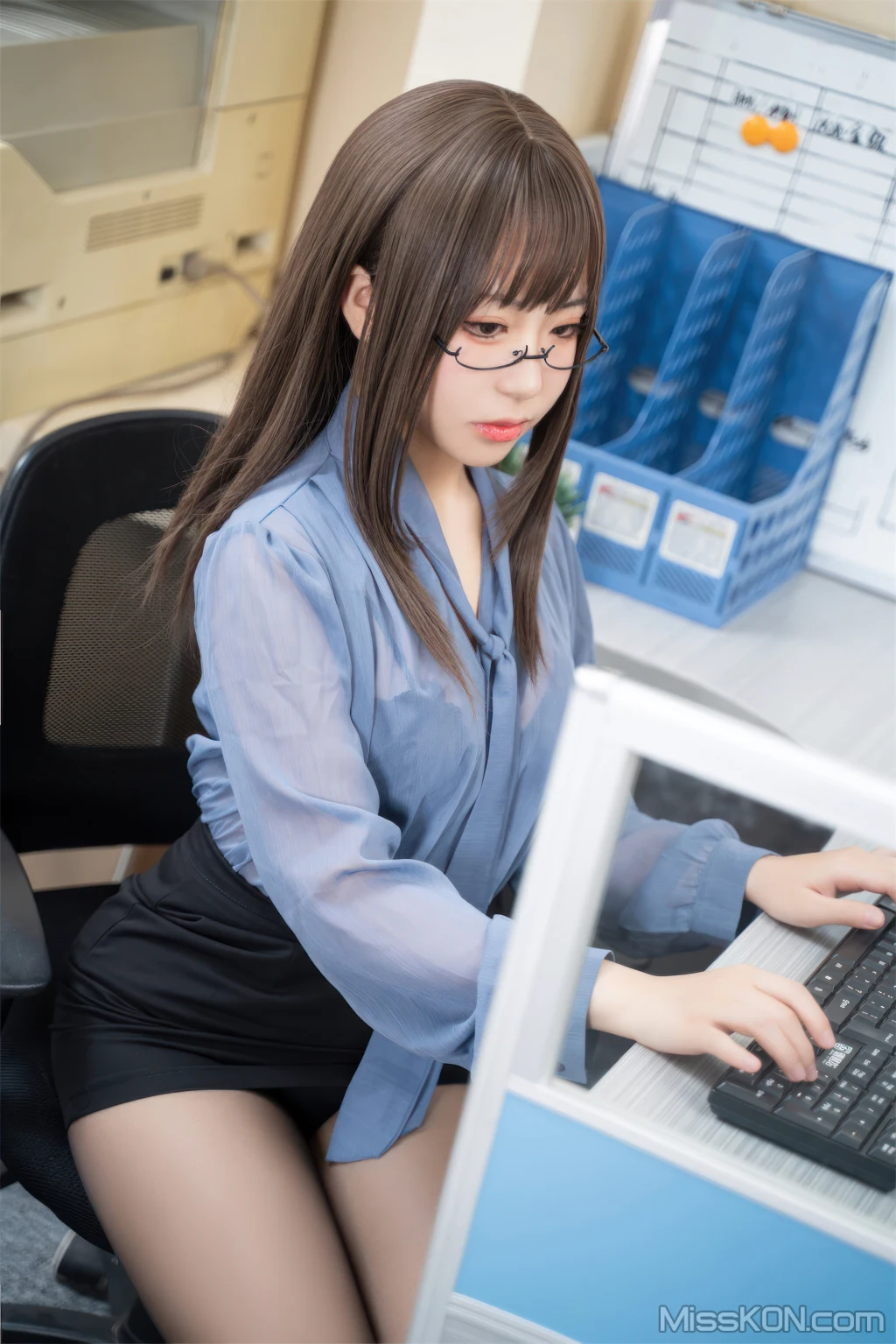 Coser@虎森森: 黑丝眼镜娘 (60 photos) 15 Coser@虎森森: 黑丝眼镜娘 (60 photos) 15