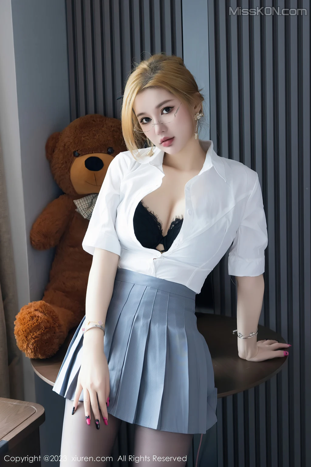 XIUREN No.6833 – 6838 (479 photos) 15 XIUREN No.6833 – 6838 (479 photos) 15