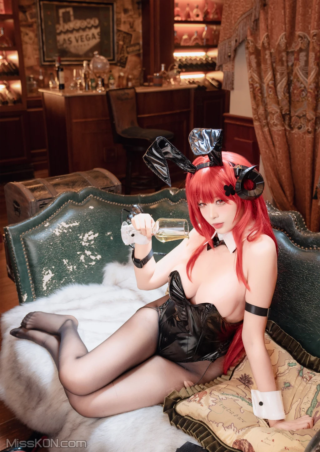 Coser@轩萧学姐: 兴登堡兔女郎 (68 photos ) 17 Coser@轩萧学姐: 兴登堡兔女郎 (68 photos ) 17
