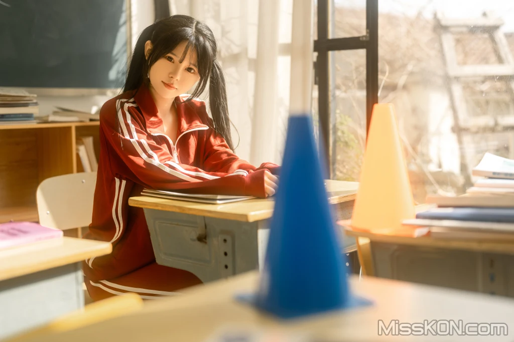 Coser@rua阮阮: 课间阳光-红色校服 (42 photos) 