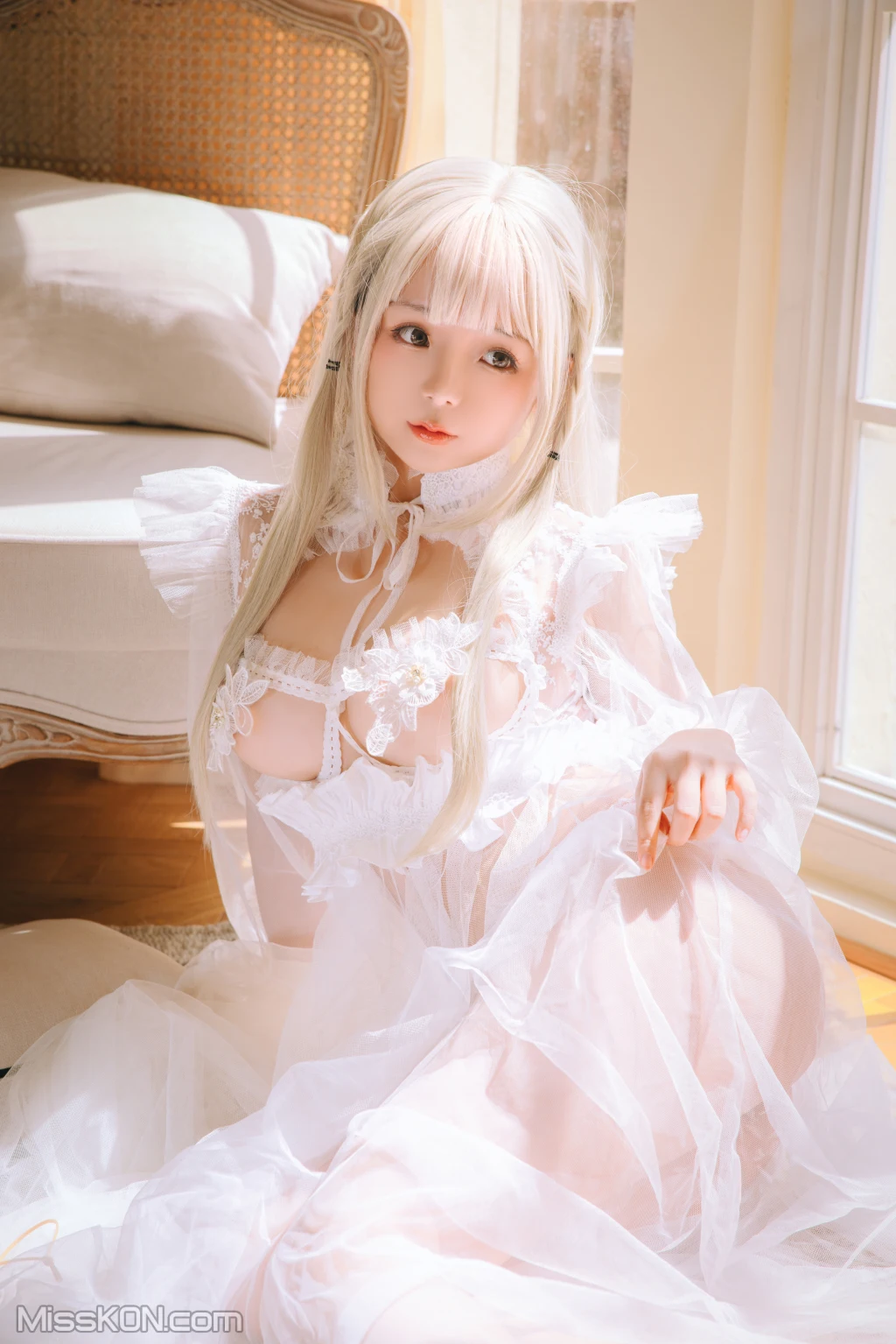 Coser@日奈娇: 白纱衣 (136 photos ) 