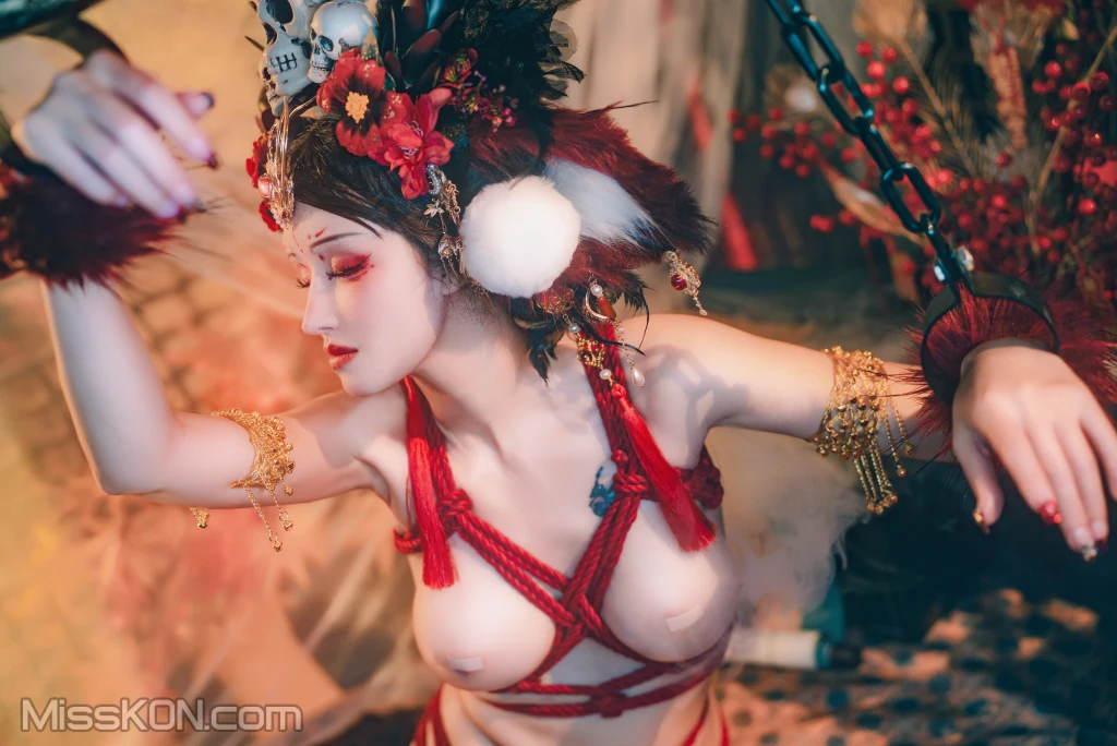 Coser@鹿八岁: 闯进我家的凶凶年兽 (120 photos) 1 Coser@鹿八岁: 闯进我家的凶凶年兽 (120 photos) 1