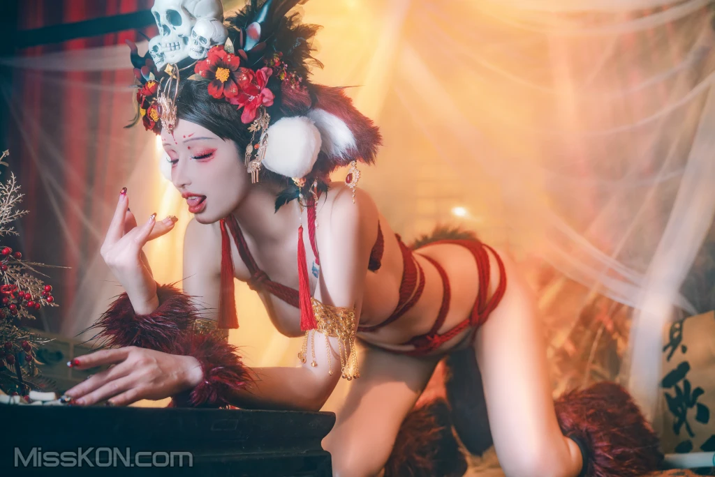 Coser@鹿八岁: 闯进我家的凶凶年兽 (120 photos) 16 Coser@鹿八岁: 闯进我家的凶凶年兽 (120 photos) 16