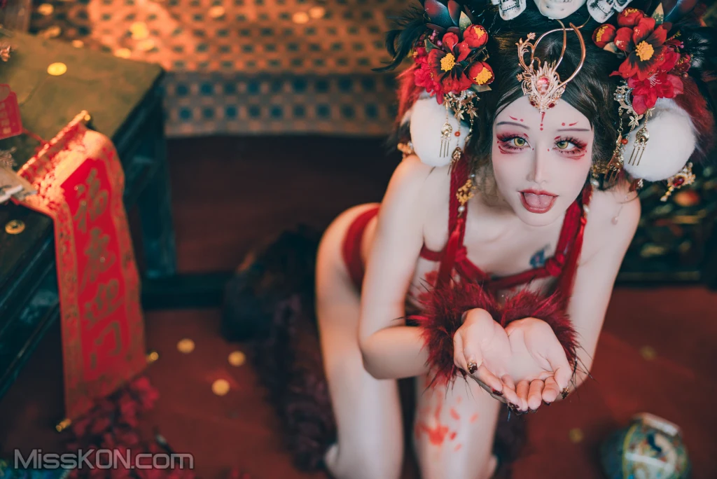 Coser@鹿八岁: 闯进我家的凶凶年兽 (120 photos) 16 Coser@鹿八岁: 闯进我家的凶凶年兽 (120 photos) 16