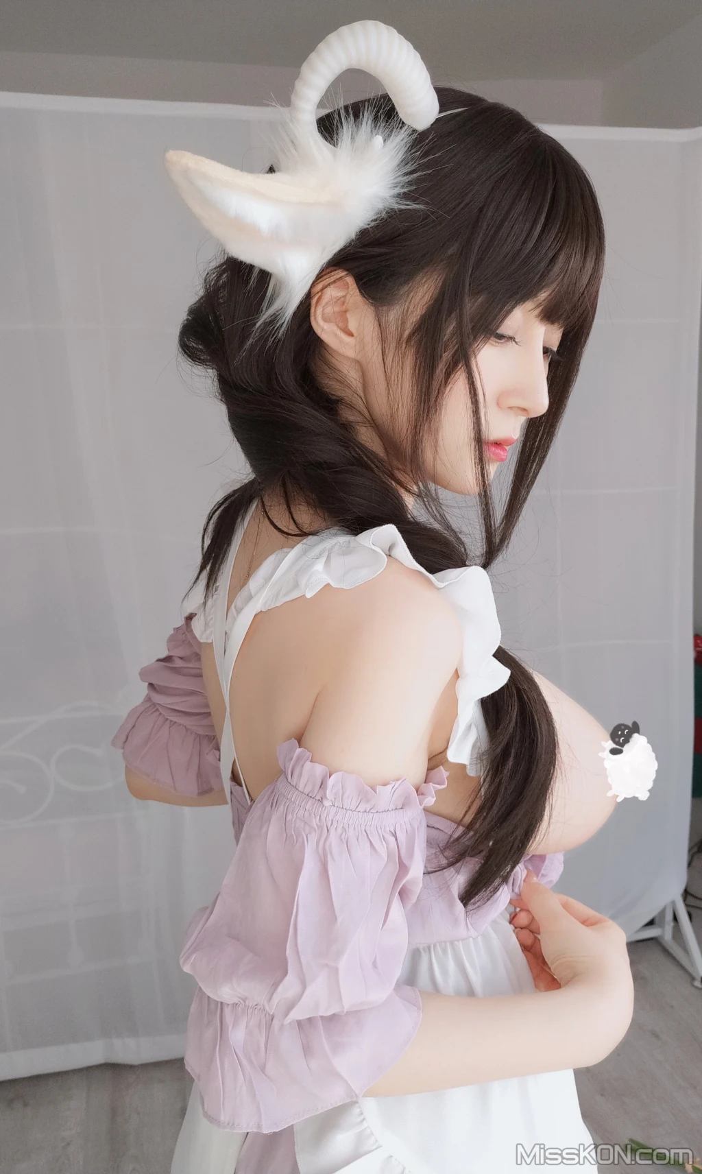 Coser@白银81: 白丝兔耳女仆 (162 photos) 11 Coser@白银81: 白丝兔耳女仆 (162 photos) 11