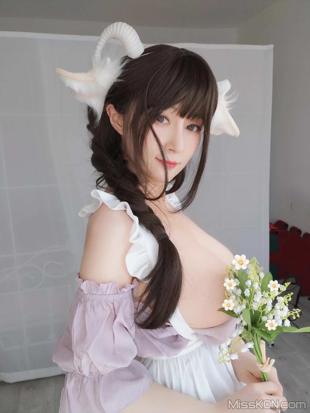 Coser@白银81: 白丝兔耳女仆 (162 photos) 13 Coser@白银81: 白丝兔耳女仆 (162 photos) 13