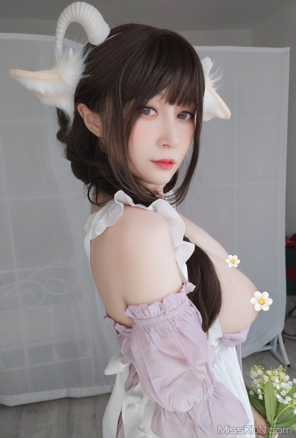 Coser@白银81: 白丝兔耳女仆 (162 photos) 14 Coser@白银81: 白丝兔耳女仆 (162 photos) 14