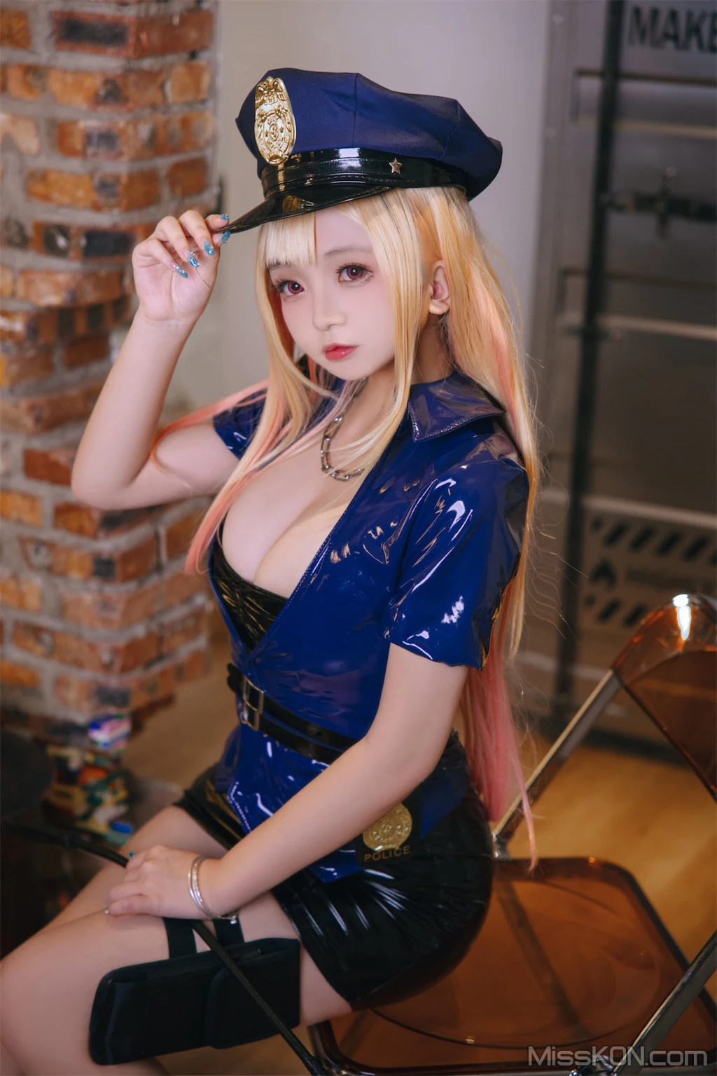 Coser@日奈娇: 喜多川海梦女警 (80 photos) 0 Coser@日奈娇: 喜多川海梦女警 (80 photos) 0