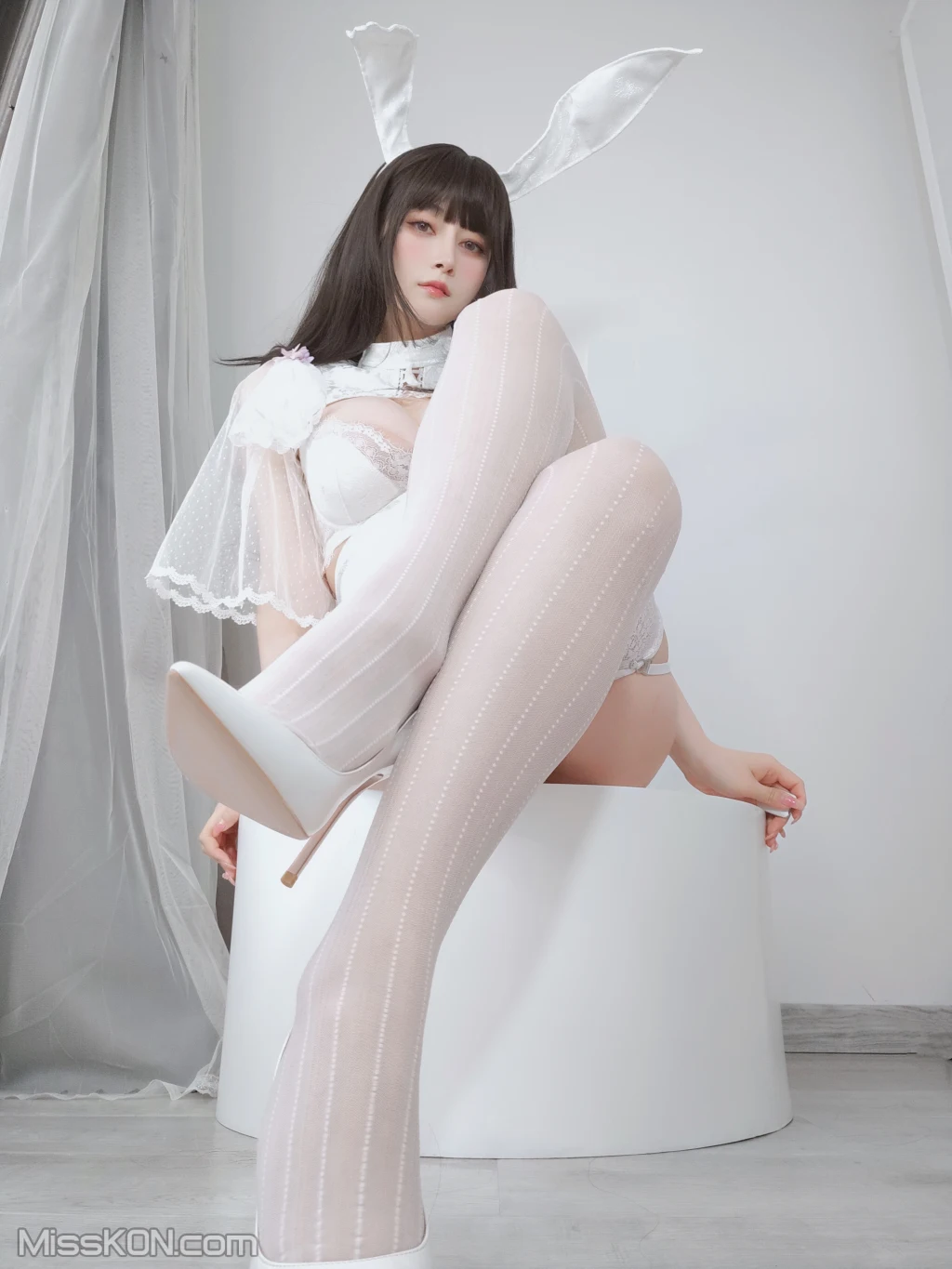 Coser@白银81: 白丝兔兔兔兔 (73 photos) 18 Coser@白银81: 白丝兔兔兔兔 (73 photos) 18