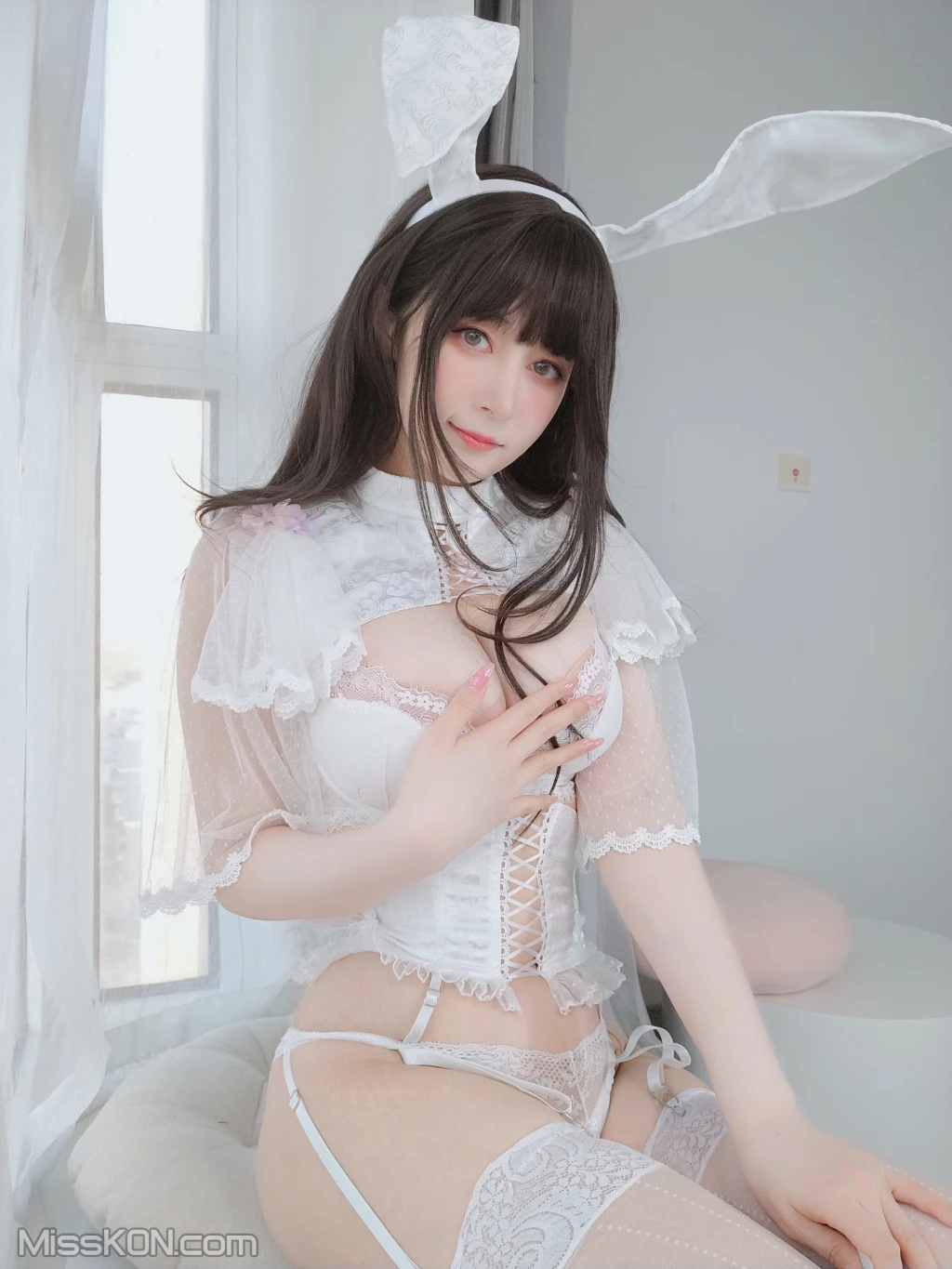 Coser@白银81: 白丝兔兔兔兔 (73 photos) 