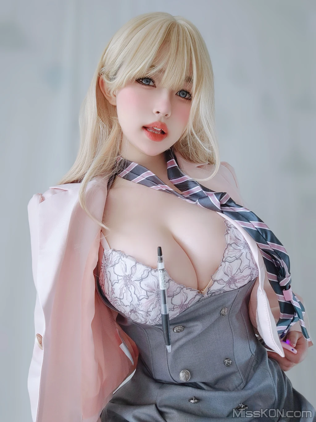 Coser@女主K: 催眠傲娇的前辈 (78 photos) 3 Coser@女主K: 催眠傲娇的前辈 (78 photos) 3