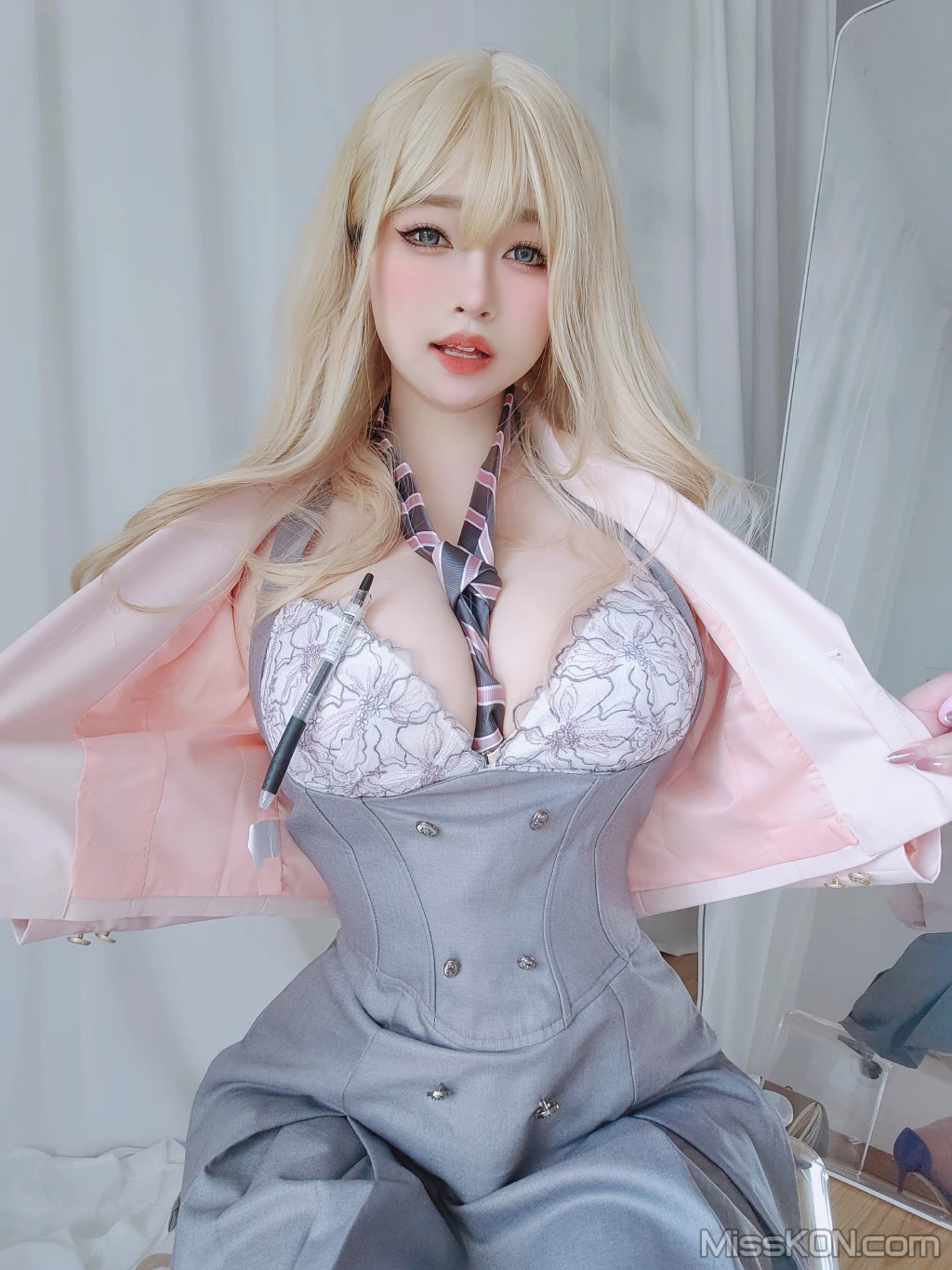 Coser@女主K: 催眠傲娇的前辈 (78 photos) 0 Coser@女主K: 催眠傲娇的前辈 (78 photos) 0
