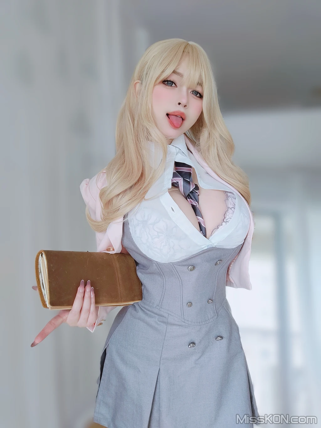 Coser@女主K: 催眠傲娇的前辈 (78 photos) 4 Coser@女主K: 催眠傲娇的前辈 (78 photos) 4
