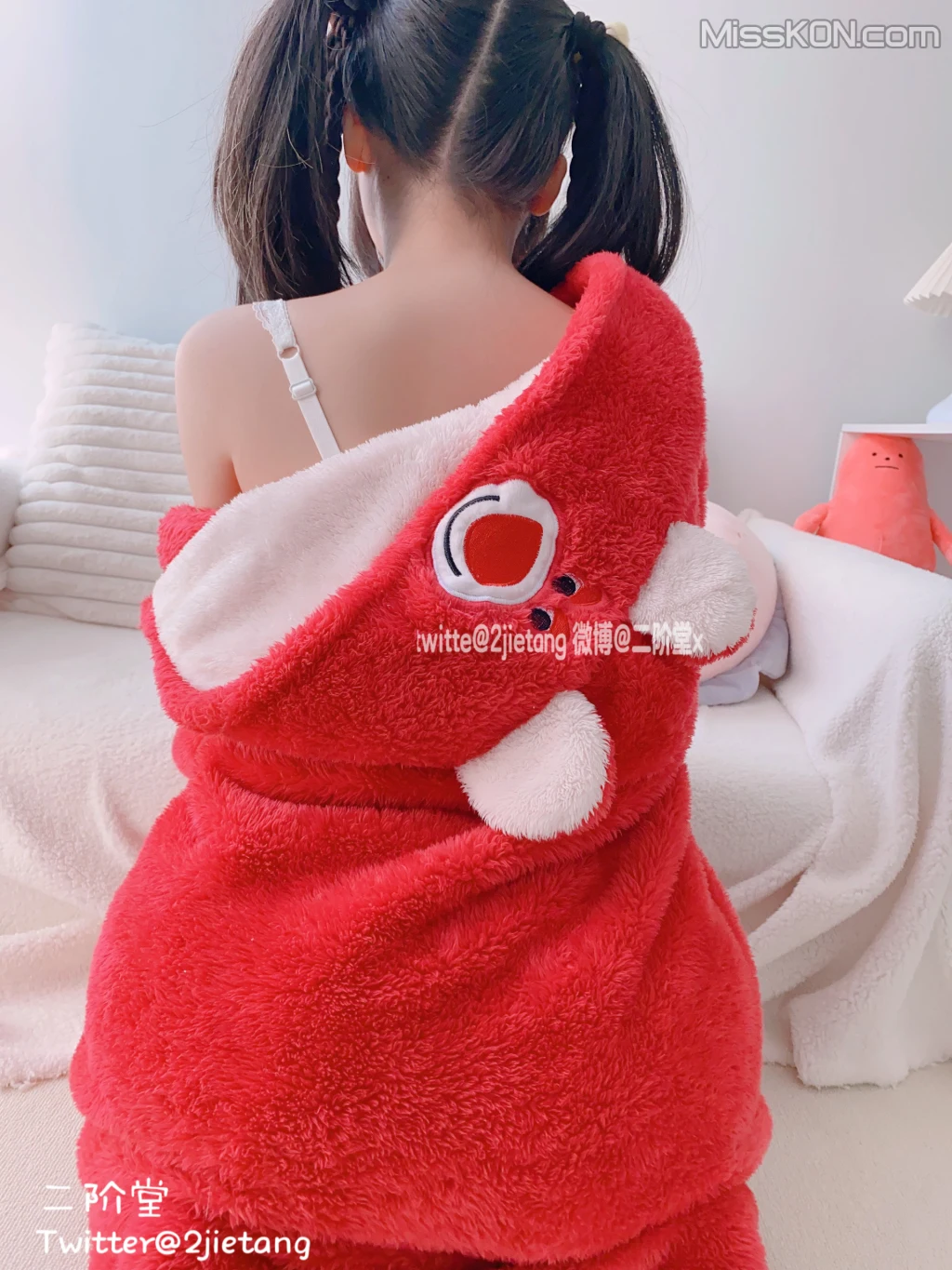 Coser@二阶堂: 红色熊衣 (134 photos ) 15 Coser@二阶堂: 红色熊衣 (134 photos ) 15