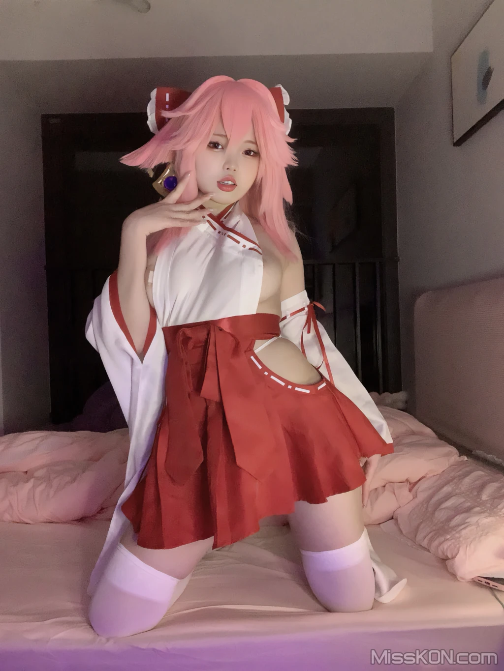 Coser@小瑶幺幺: 八重巫女 (38 photos ) 