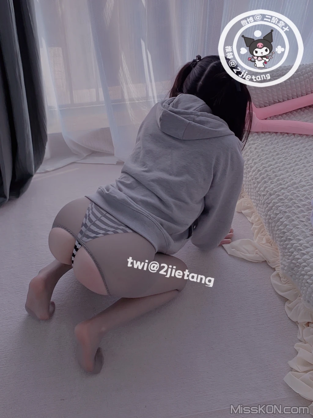 Coser@二阶堂: 灰色外套 (105 photos) 12 Coser@二阶堂: 灰色外套 (105 photos) 12