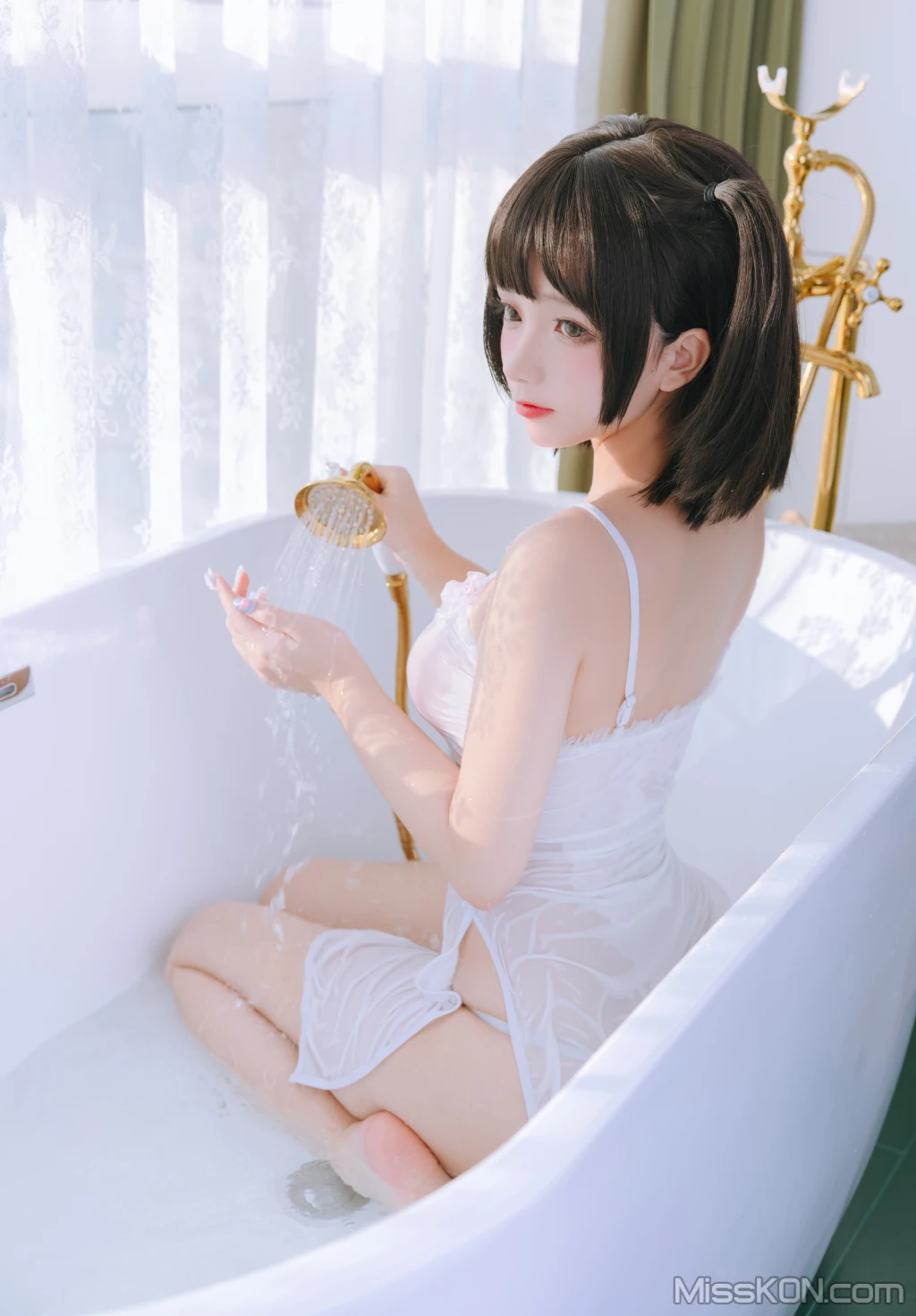 Coser@日奈娇: 湿身小白裙 (97 photos) 8 Coser@日奈娇: 湿身小白裙 (97 photos) 8