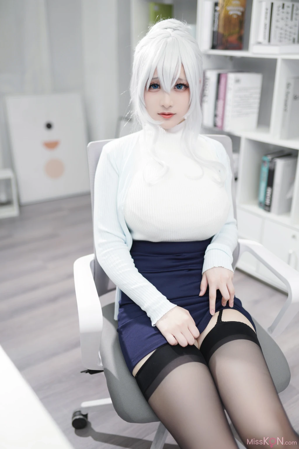 Coser@幼愛Youmeko: 未亡人雪女 (70 photos) 