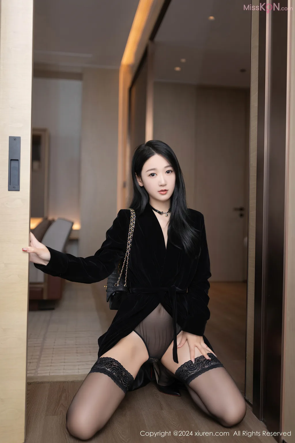 XIUREN No.8326 – 8335 (816 photos) 