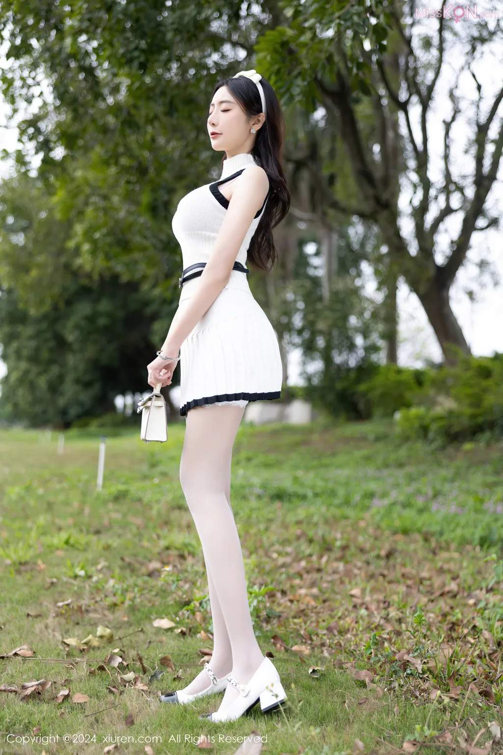 XIUREN No.8326 – 8335 (816 photos) 10 XIUREN No.8326 – 8335 (816 photos) 10