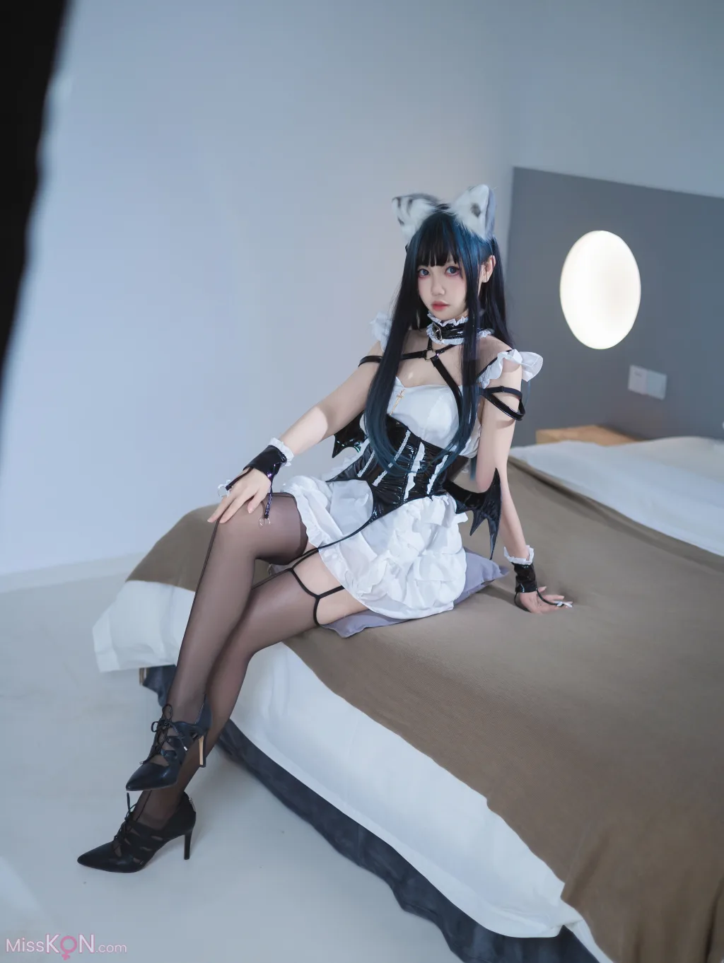 Coser@洛桑w伊梓: 猫耳小恶魔 (42 photos ) 