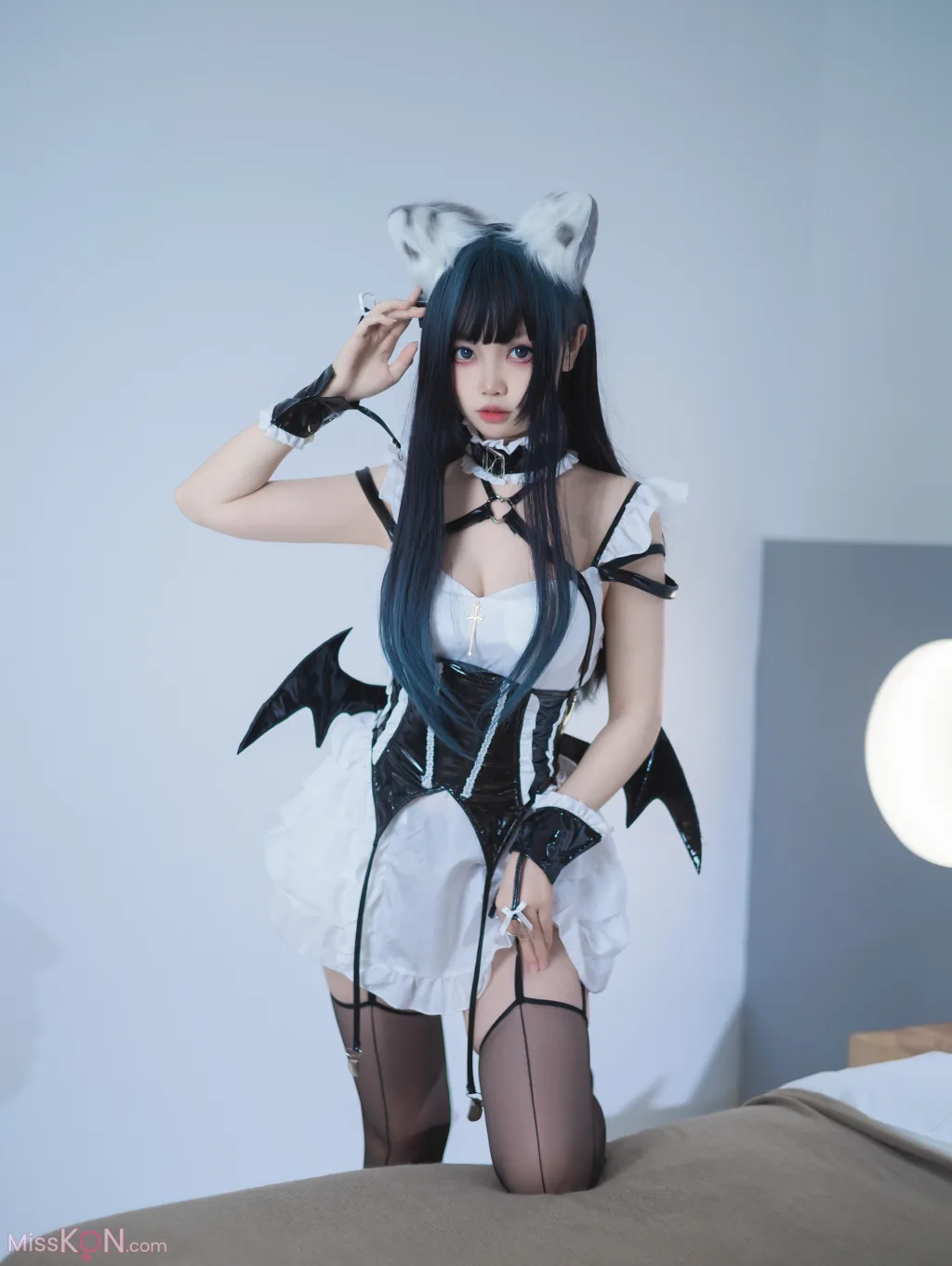 Coser@洛桑w伊梓: 猫耳小恶魔 (42 photos ) 
