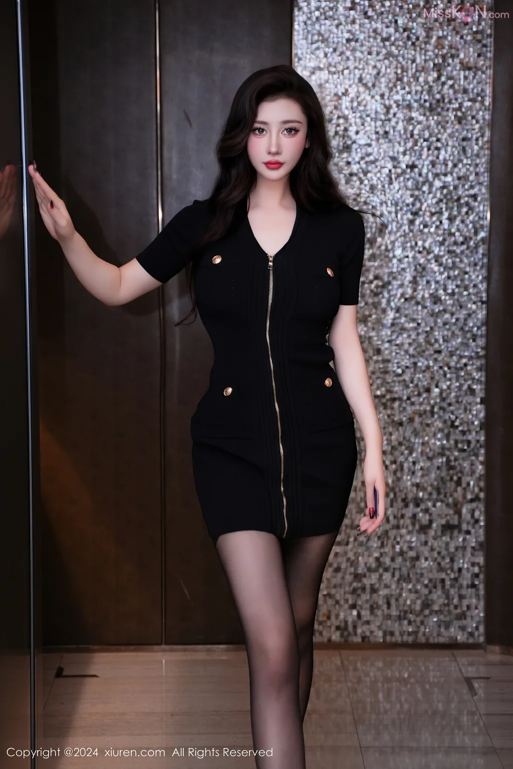 XIUREN No.8166 – 8175 (804 photos) 7 XIUREN No.8166 – 8175 (804 photos) 7
