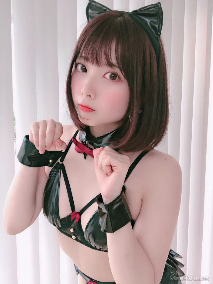Coser@Tomiko (とみこ): Fantia有料 2020 – 2022 (1050 photos ) 9 Coser@Tomiko (とみこ): Fantia有料 2020 – 2022 (1050 photos ) 9