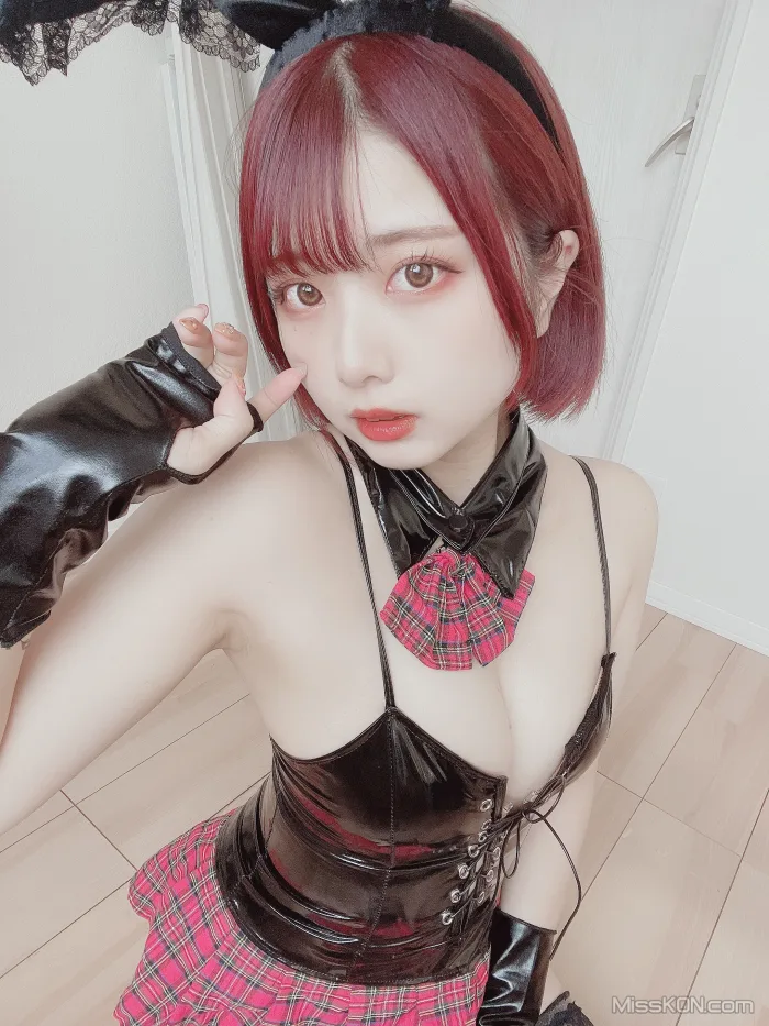 Coser@Tomiko (とみこ): Fantia有料 2020 – 2022 (1050 photos ) 19 Coser@Tomiko (とみこ): Fantia有料 2020 – 2022 (1050 photos ) 19