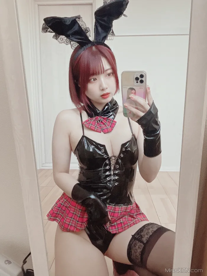 Coser@Tomiko (とみこ): Fantia有料 2020 – 2022 (1050 photos ) 18 Coser@Tomiko (とみこ): Fantia有料 2020 – 2022 (1050 photos ) 18